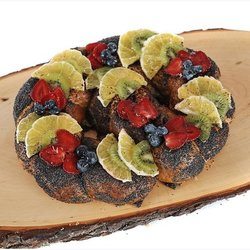 Kliņģeris, saldais, Svētku, ar magoņu pild., dekorēts ar augļiem, Iļģuciema, 1.5kg