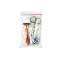 Defibrilatora pirmās palīdzības komplekts